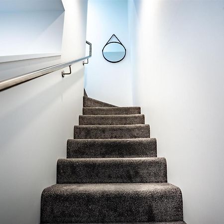 Stylish Home In Christchurch Central Экстерьер фото
